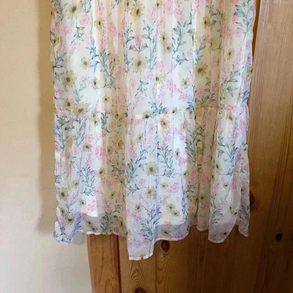 Charlie Paige Layered Floral Dress Size Small - Picture 7 of 7